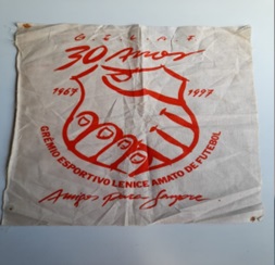 Bandeira comemorativa aos 30 anos do G.E.L.A.F.
