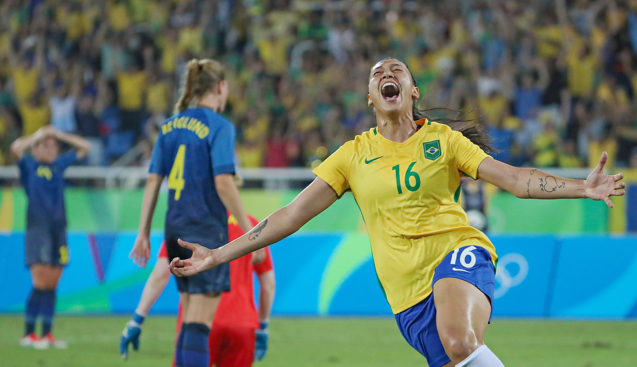 A narrativa feminina no futebol americano: uma história de luta e  empoderamento
