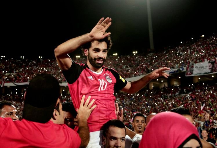 O belo gesto do jogador Mohamed Salah após o incêndio de uma igreja no Egito